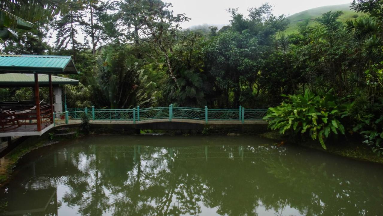 Malekus Mountain Lodge Aguas Claras  Luaran gambar